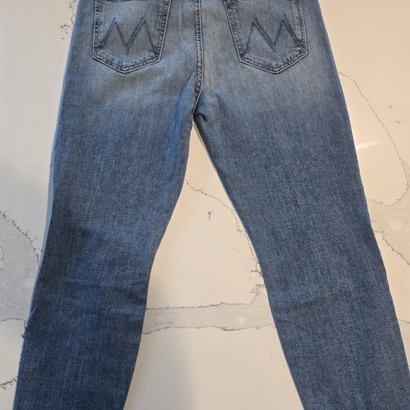 Distressed Blue Jeans - Picture 4 of 7